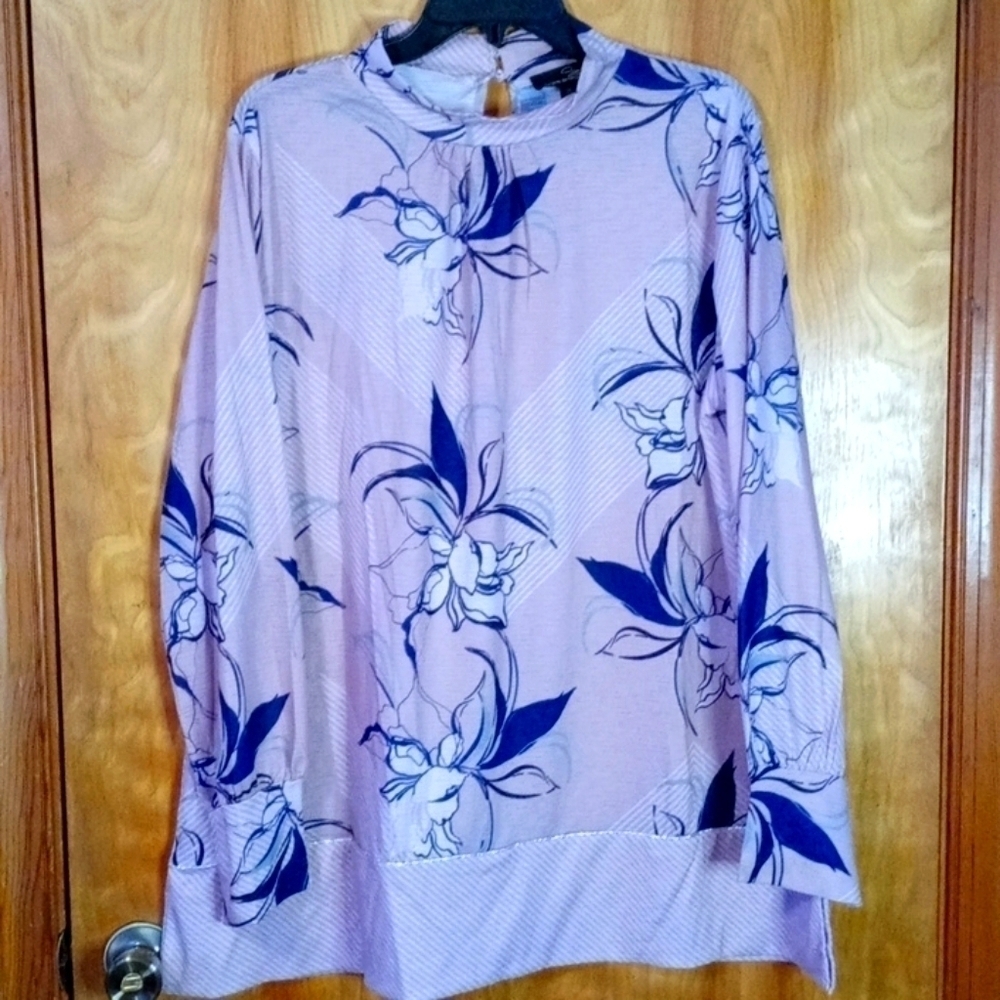 SB Suzanne betro 1X blouse lavender Floral